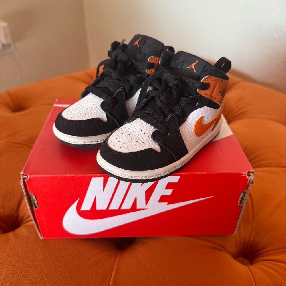 Air jordan retro Mid 1 shattered backboard